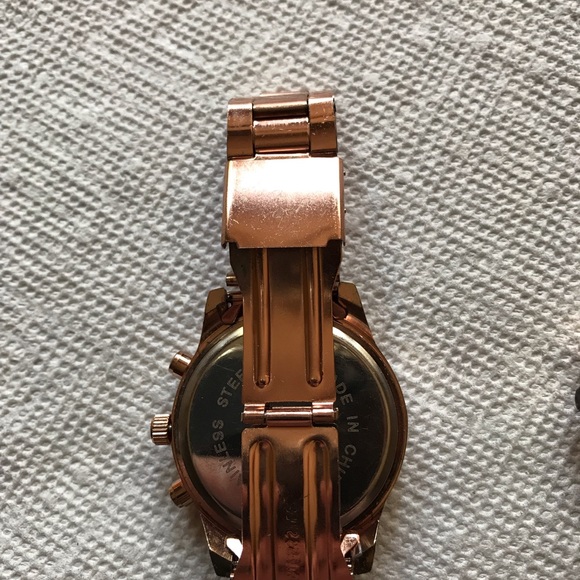 Geneva Rose Gold Link Band Watch - Works Great - Picture 3 of 5